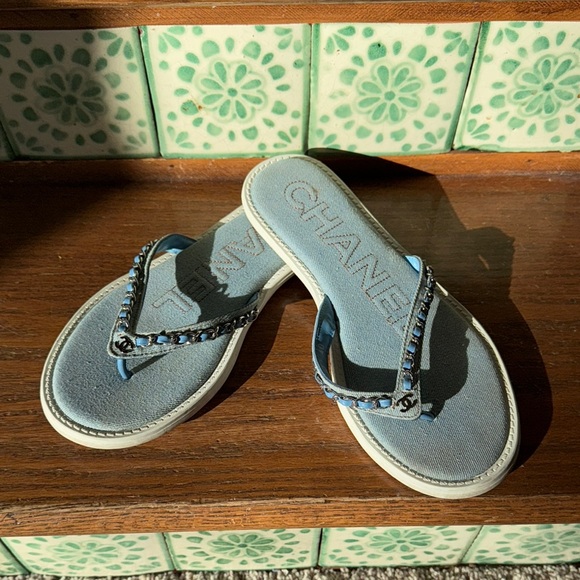 CHANEL denim chain flip flops size 40 - Picture 1 of 14